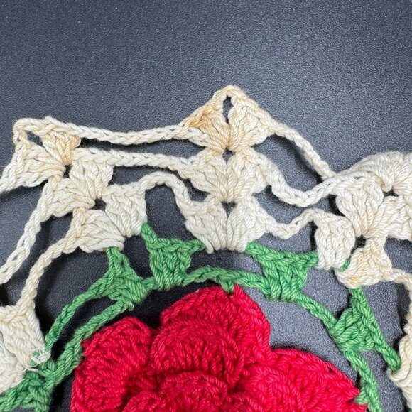 Vtg Crochet Doilies & Decor Floral Spring Basket Cottagecore Farm Table 5pc Set - Picture 16 of 16